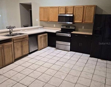 113 Long Pine Drive - Photo Thumbnail 13