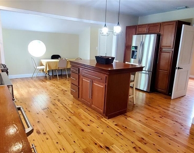 1722 Albemarle Road - Photo Thumbnail 6