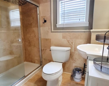1722 Albemarle Road - Photo Thumbnail 20