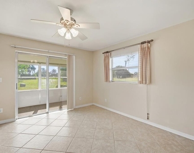 302 Canton Court - Photo Thumbnail 17
