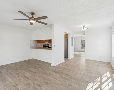5182 Sunridge Palms Drive - Photo Thumbnail 32