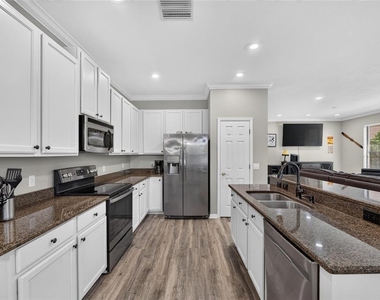 5804 Hidden Falls Lane - Photo Thumbnail 4