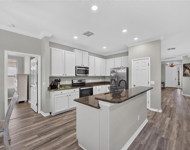 5804 Hidden Falls Lane - Photo Thumbnail 17