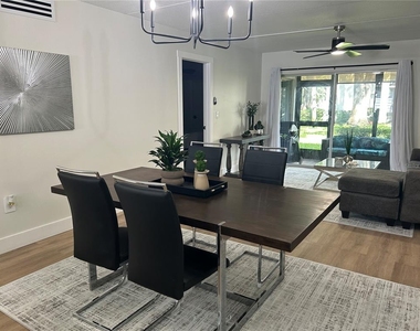 201 Palmetto Court - Photo Thumbnail 4