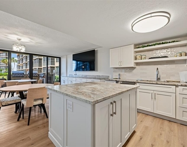 17580 Gulf Boulevard - Photo Thumbnail 61