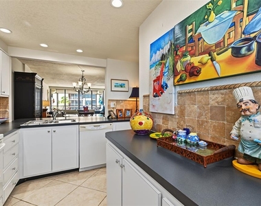 17580 Gulf Boulevard - Photo Thumbnail 27