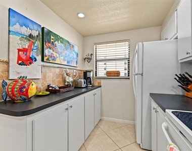 17580 Gulf Boulevard - Photo Thumbnail 26