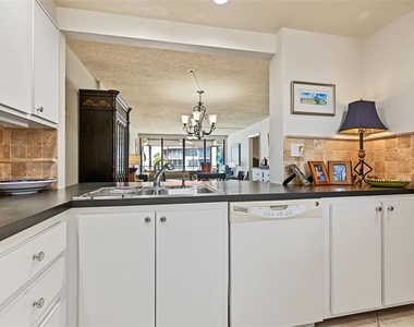 17580 Gulf Boulevard - Photo Thumbnail 30