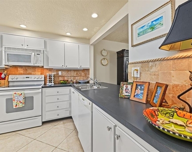 17580 Gulf Boulevard - Photo Thumbnail 24