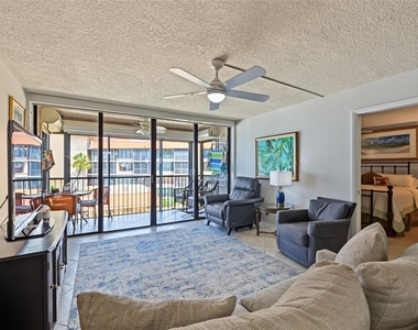 17580 Gulf Boulevard - Photo Thumbnail 16