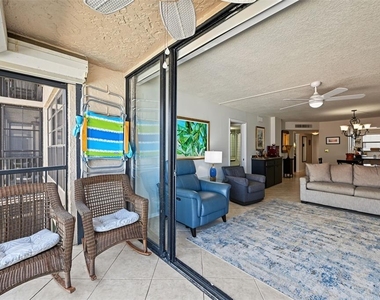 17580 Gulf Boulevard - Photo Thumbnail 14