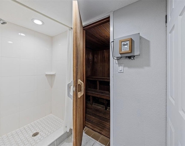 4141 Bayshore Boulevard - Photo Thumbnail 31