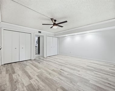 4141 Bayshore Boulevard - Photo Thumbnail 9
