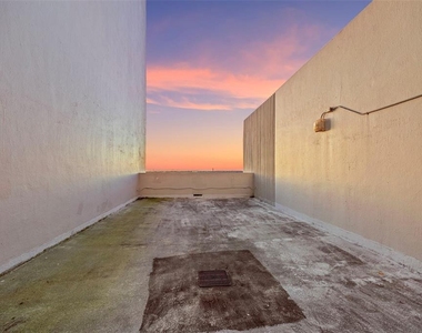 4141 Bayshore Boulevard - Photo Thumbnail 23