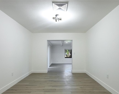 307 Glen Burnie Avenue - Photo Thumbnail 19