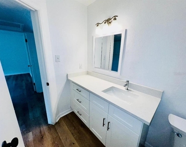 1247 Davis Road - Photo Thumbnail 13