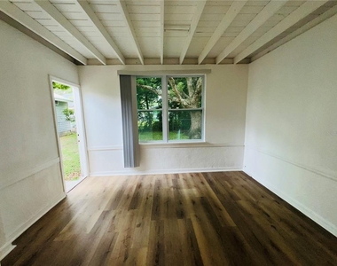 1247 Davis Road - Photo Thumbnail 17