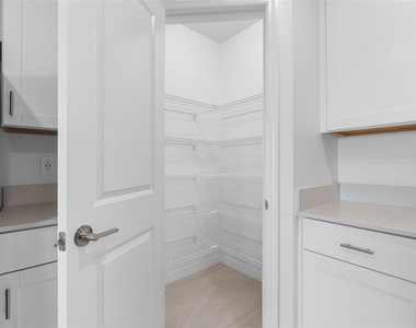 12409 Parsons Isle Terrace - Photo Thumbnail 14
