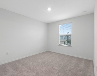 12409 Parsons Isle Terrace - Photo Thumbnail 37