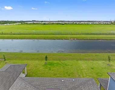 12409 Parsons Isle Terrace - Photo Thumbnail 54