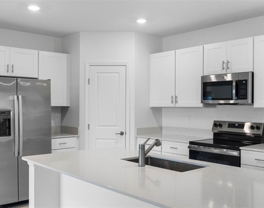 12409 Parsons Isle Terrace - Photo Thumbnail 18