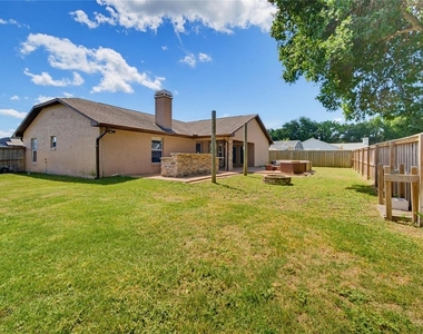 5719 Sweetheart Court - Photo Thumbnail 14
