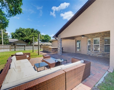 5719 Sweetheart Court - Photo Thumbnail 12