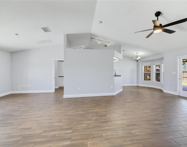 5719 Sweetheart Court - Photo Thumbnail 28