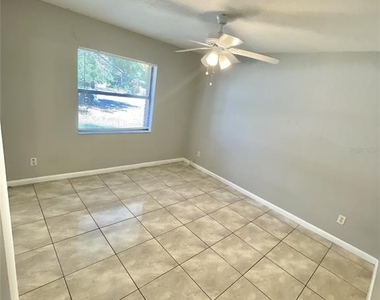 4485 White Oak Circle - Photo Thumbnail 10