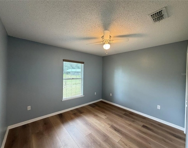 3942 Warbler Drive - Photo Thumbnail 19