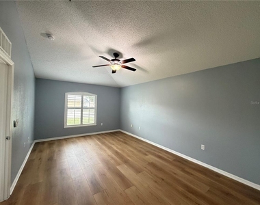 3942 Warbler Drive - Photo Thumbnail 14