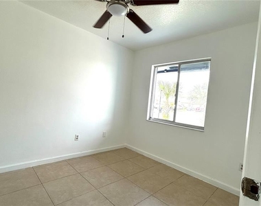 2612 London Bridge Court - Photo Thumbnail 14