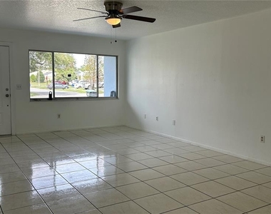 2612 London Bridge Court - Photo Thumbnail 29