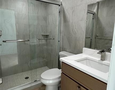 2612 London Bridge Court - Photo Thumbnail 15