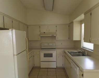 1937 Vienna Drive - Photo Thumbnail 3