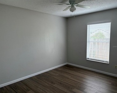 1937 Vienna Drive - Photo Thumbnail 5