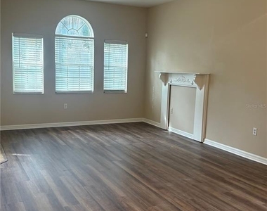 12735 Boggy Pointe Drive - Photo Thumbnail 2