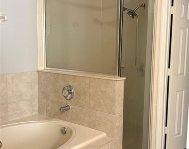 12735 Boggy Pointe Drive - Photo Thumbnail 10