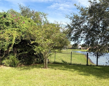 12735 Boggy Pointe Drive - Photo Thumbnail 21