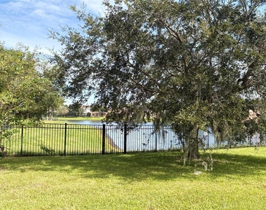 12735 Boggy Pointe Drive - Photo Thumbnail 20