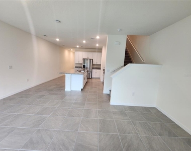 4429 Small Creek Road - Photo Thumbnail 7