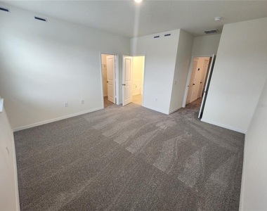 4429 Small Creek Road - Photo Thumbnail 13