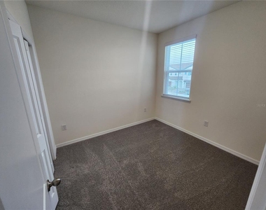 4429 Small Creek Road - Photo Thumbnail 15