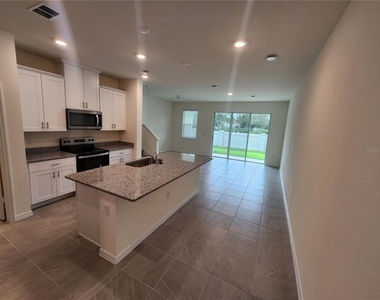 4429 Small Creek Road - Photo Thumbnail 6