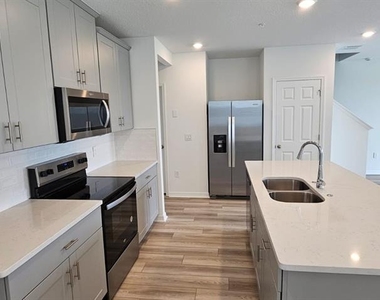 2110 Crape Jasmine Lane - Photo Thumbnail 2