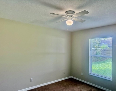 162 Guadalajara Drive - Photo Thumbnail 34
