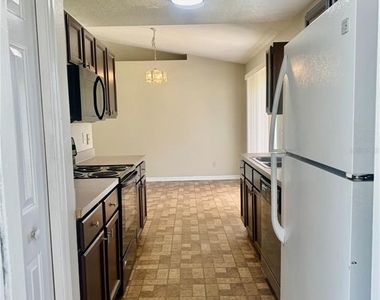 162 Guadalajara Drive - Photo Thumbnail 9