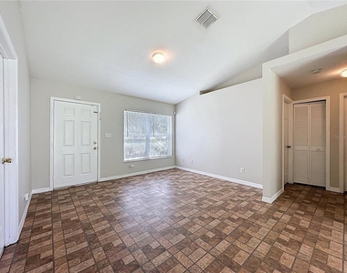 162 Guadalajara Drive - Photo Thumbnail 6