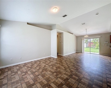 162 Guadalajara Drive - Photo Thumbnail 10