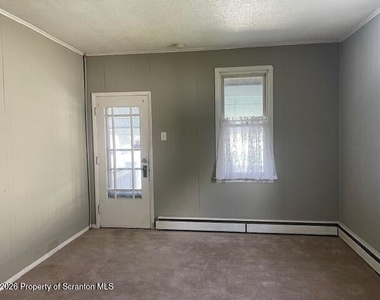 3245 Pittston Avenue - Photo Thumbnail 3
